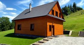 Chata-exterier-leto-nizna-uhliska-orava-01