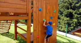 Detske-ihrisko-lezecka-stena-nizna-uhliska-33